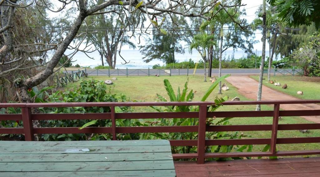 Backpackers Vacation Inn And Plantation Village Pupukea Ngoại thất bức ảnh